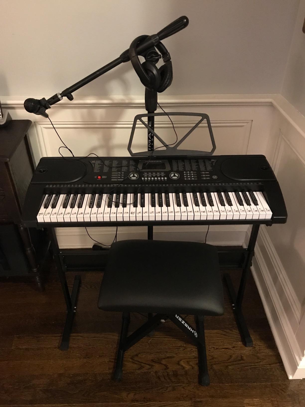 Hamzer 61 Key Digital Keyboard Piano with Stand & Bench, Beginner Electric Piano Keyboard Kit with Speakers, Headphones, Microphone, Keynote Stickers customer photo 2