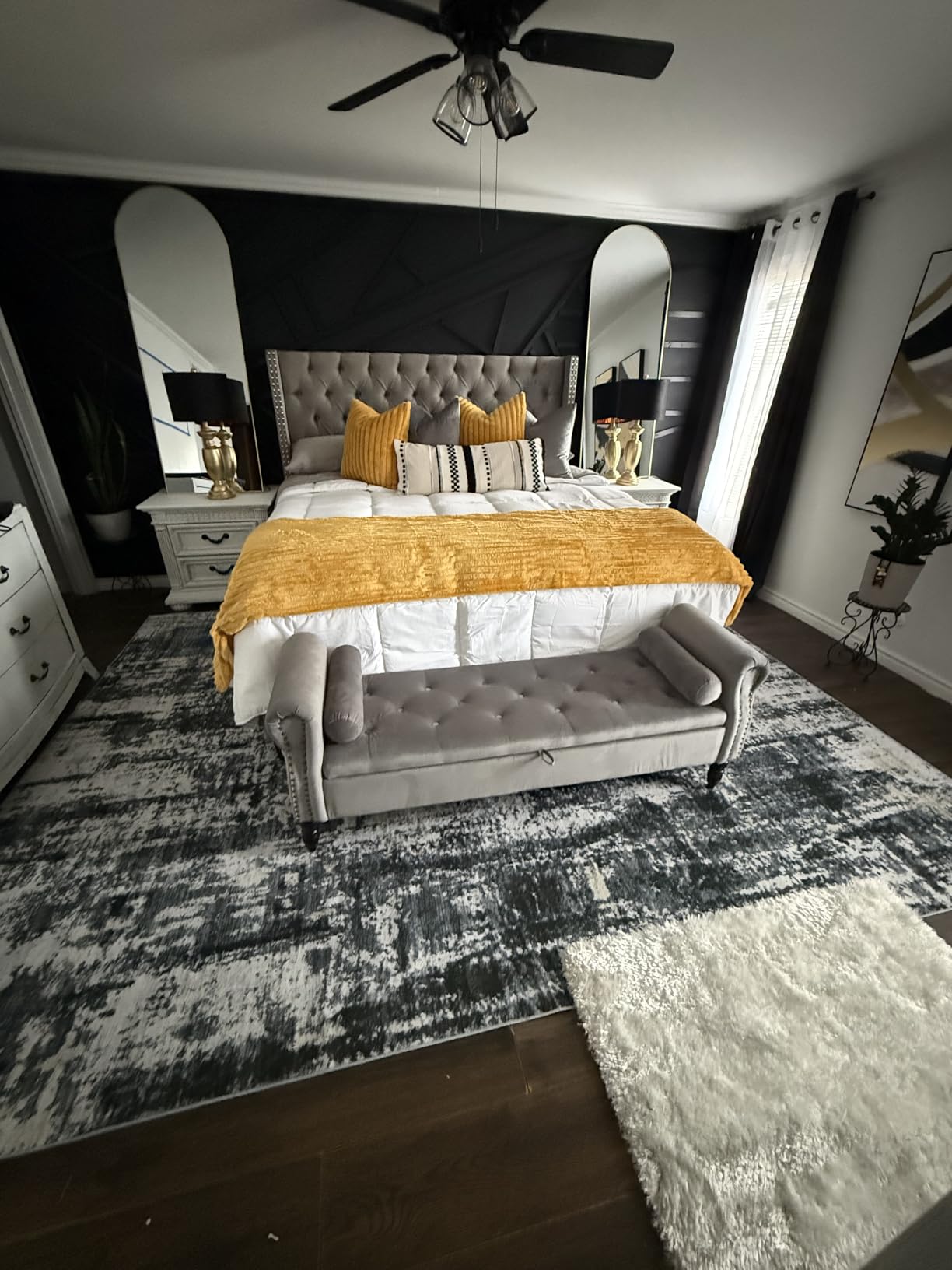 L LOVSOUL Queen Comforter Down Alternative Duvet Insert, 90x90IN customer photo 2