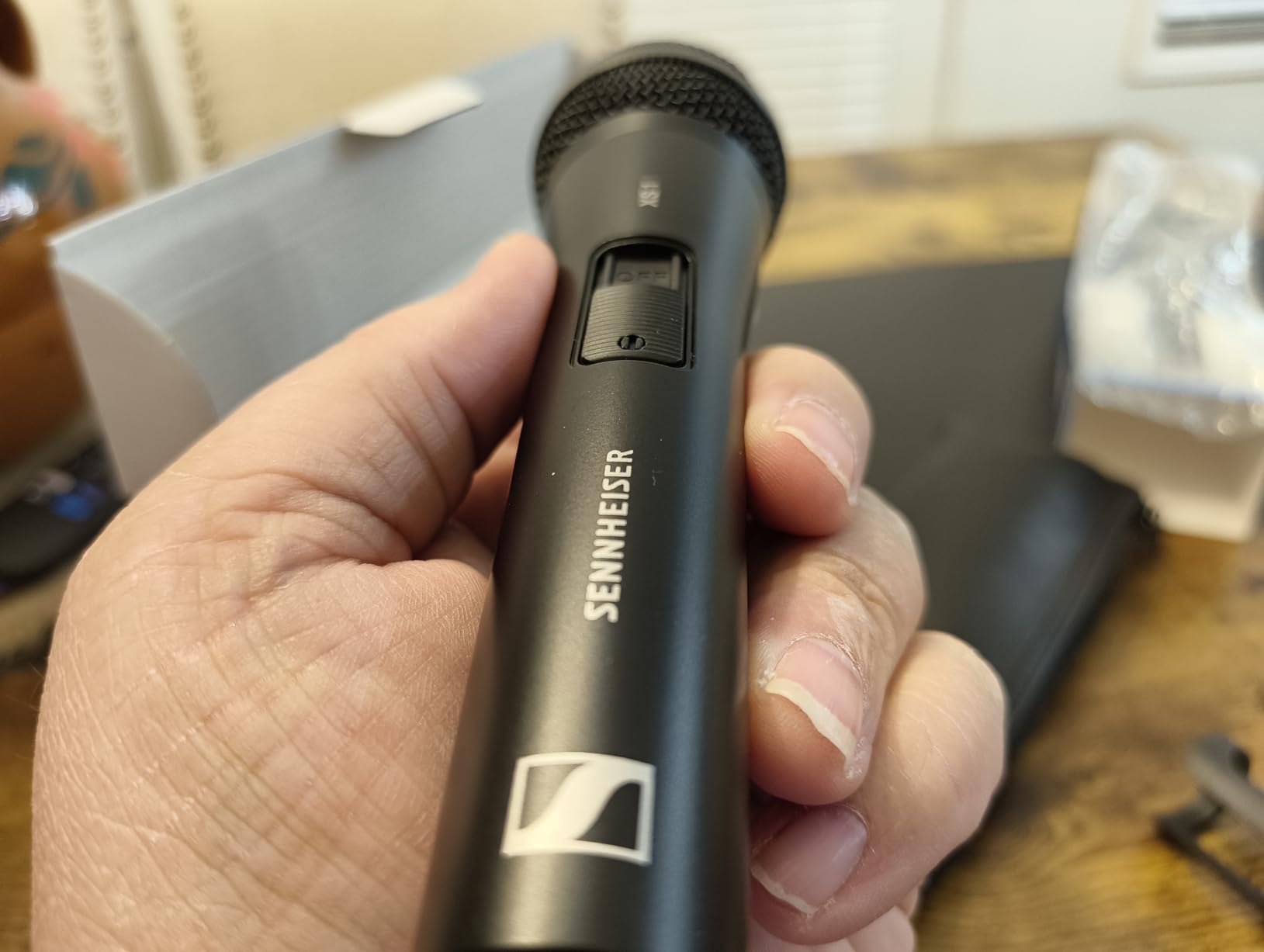 Sennheiser XS 1 Handheld Dynamic Microphone,Black customer photo 1