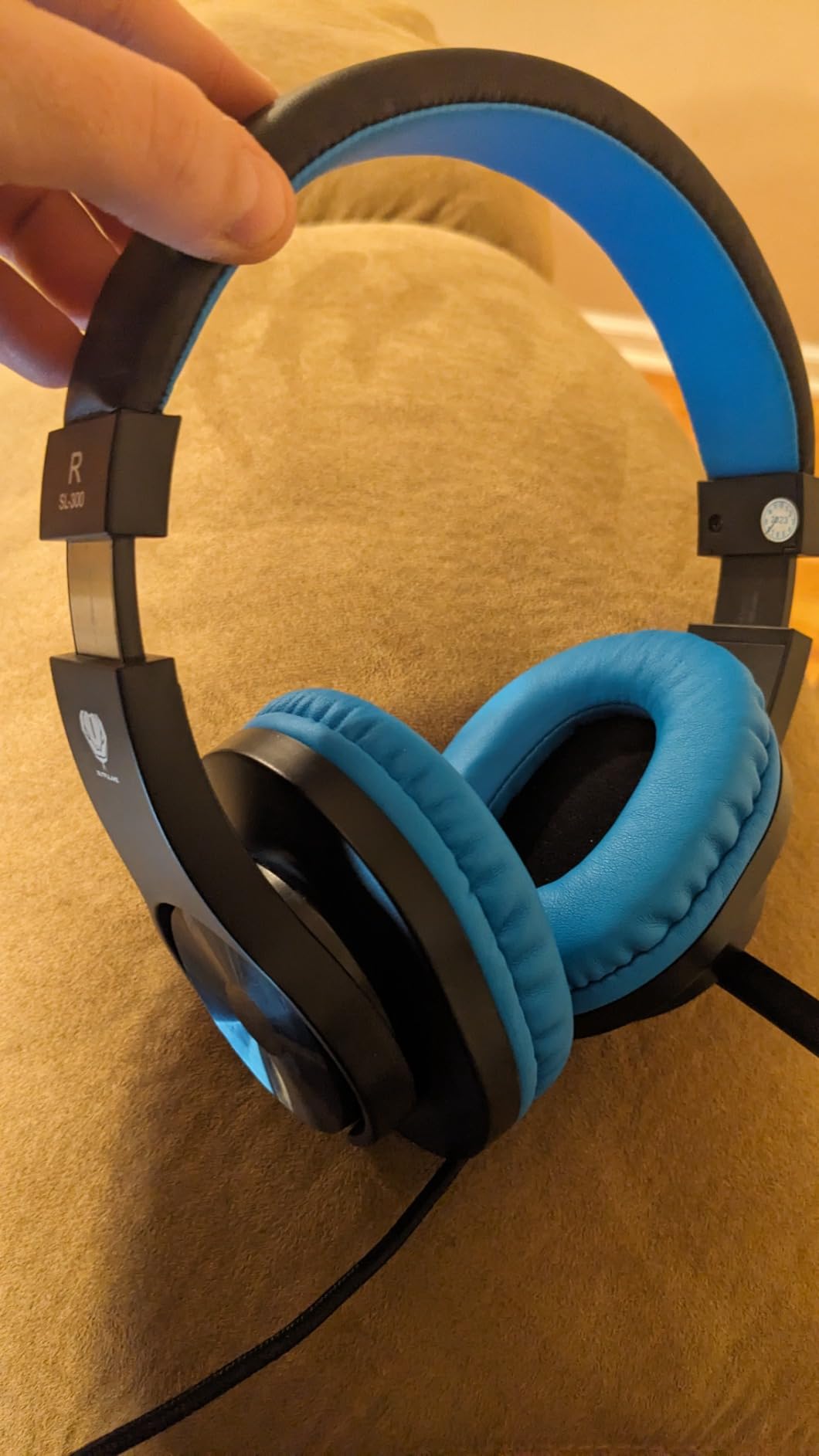 BlueFire Kids Headphones for Online School, Children, Teens, Boys, Girls, 3.5mm Stereo Over-Ear Gaming Headphone with Microphone and Volume Control for PS4, PS5, New Xbox One（Blue） customer photo 2