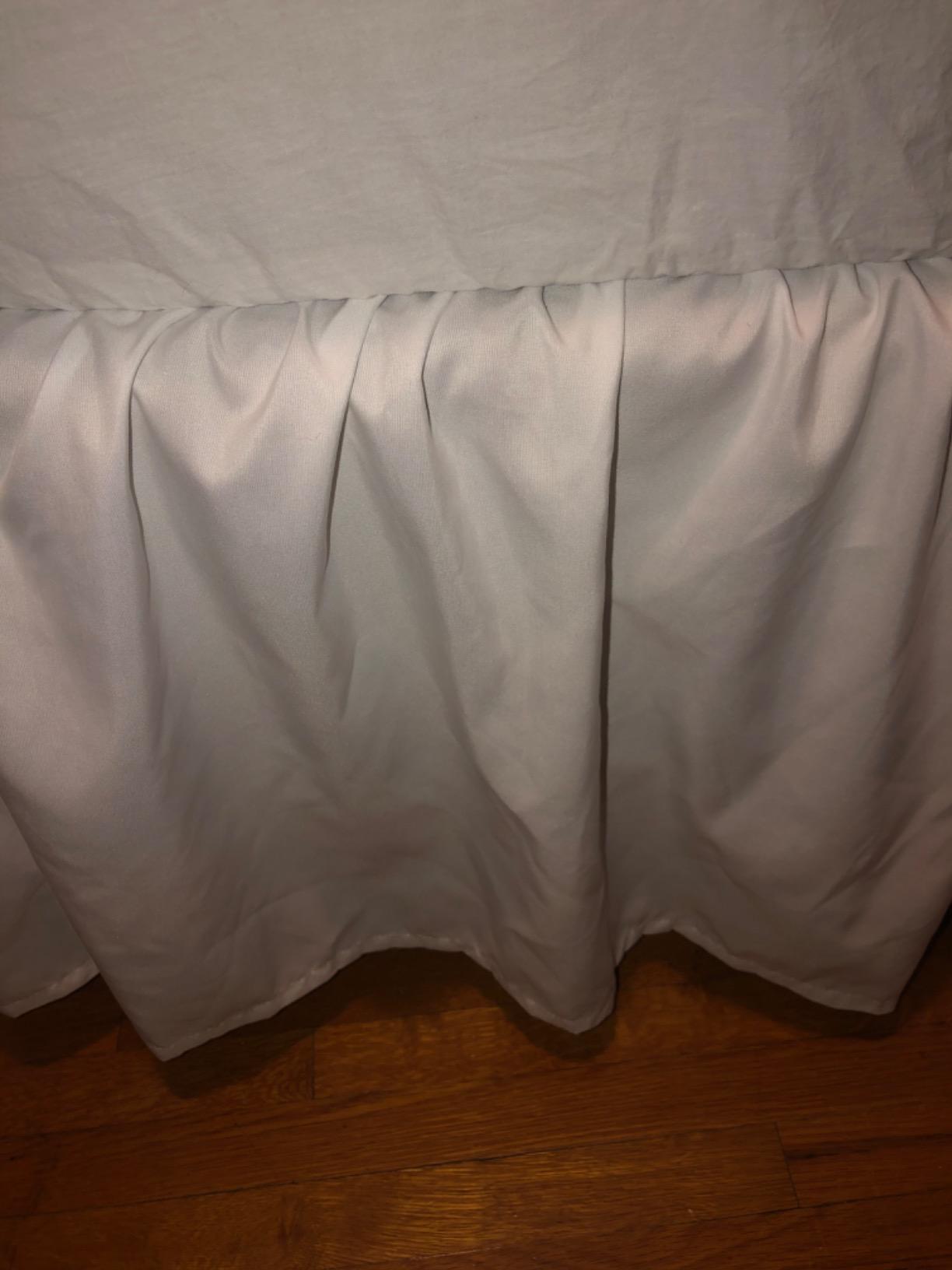 Amazon Basics Wrinkle Resistant Machine Washable Ruffled Bed Skirt, Fade Resistant 100% Microfiber with 16