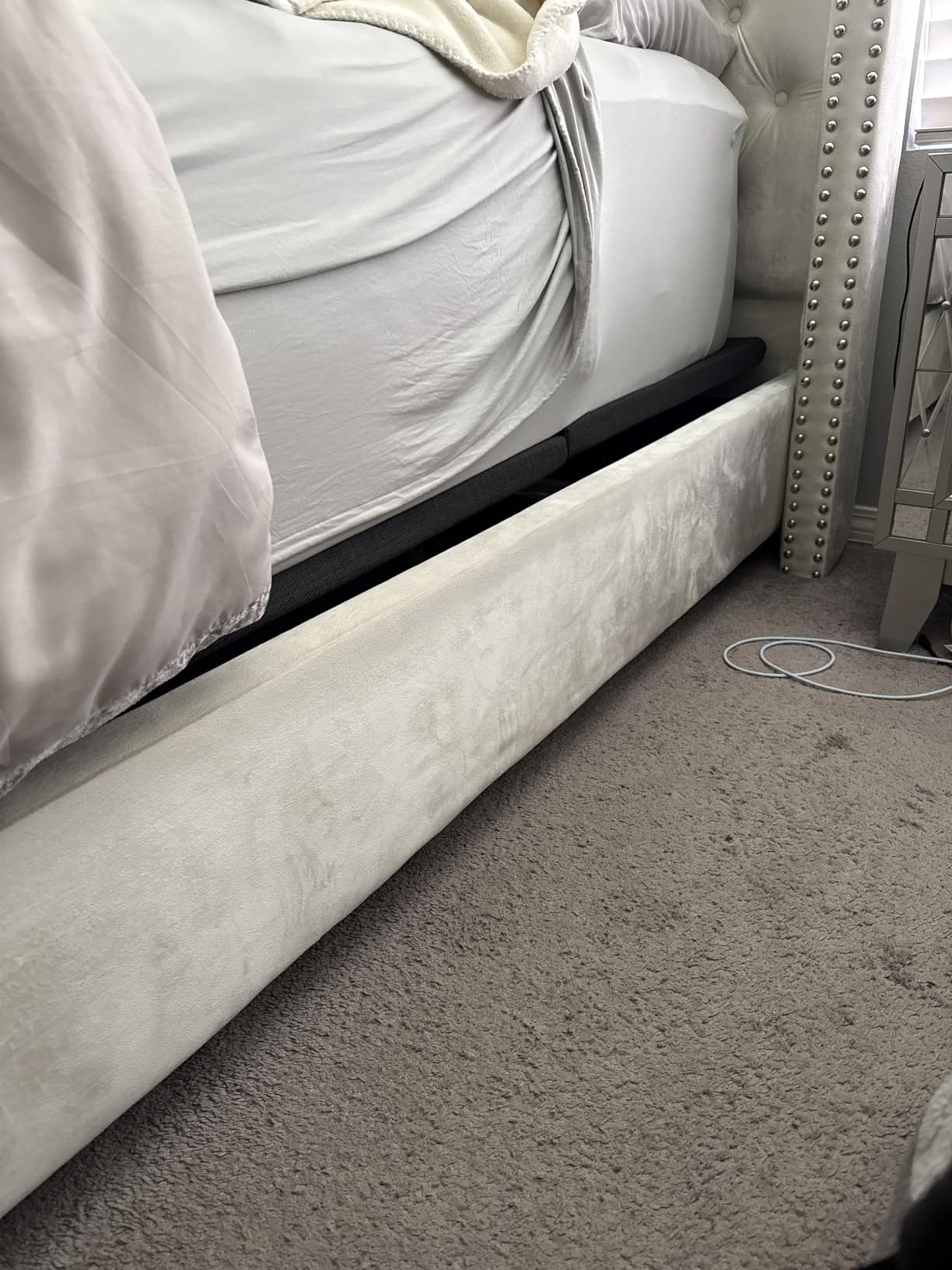 Blissful Nights Queen e3 Adjustable Bed Frame - Customizable Comfort with Wireless Remote Control, Head and Foot Incline, Easy Assembly, and 10 Year Warranty customer photo 2