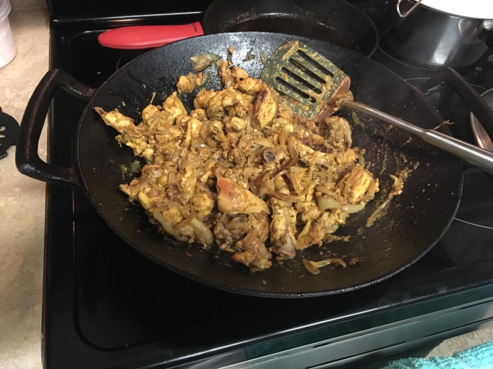 14 inch Cast Iron Wok with Flat Base and Handles customer photo 1