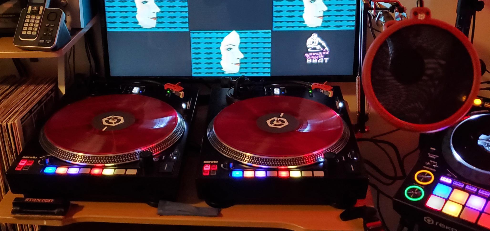 Reloop Upper Torque Hybrid Turntable Instrument RP-8000-MK2 customer photo 1