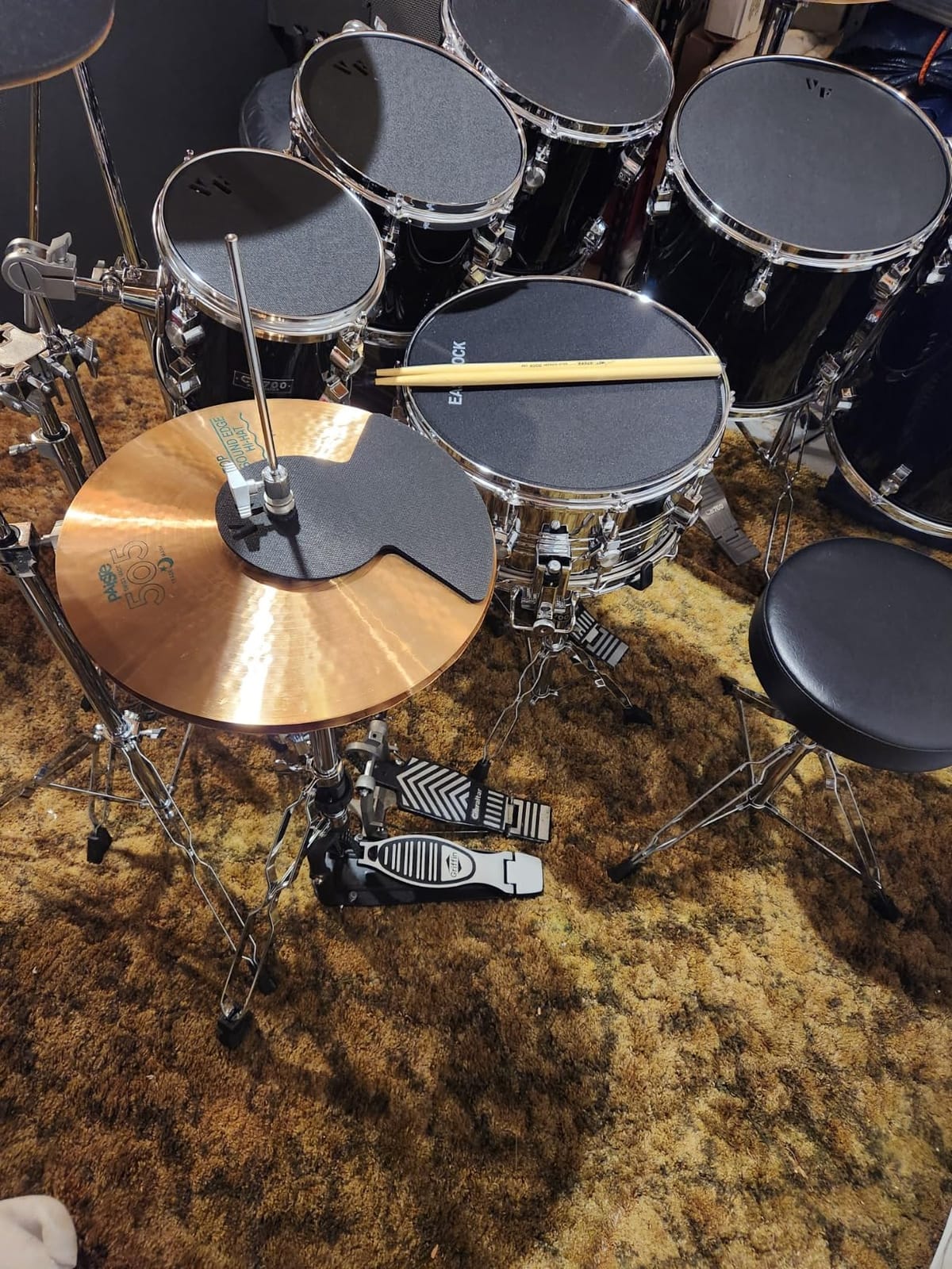 GRIFFIN 2 Leg Hi-Hat Stand (QuickAction X Series) – For Heavy Duty Cymbals, Double Braced Chrome Base Converts to No-Leg Mount for Drummers with Drum Key customer photo 1
