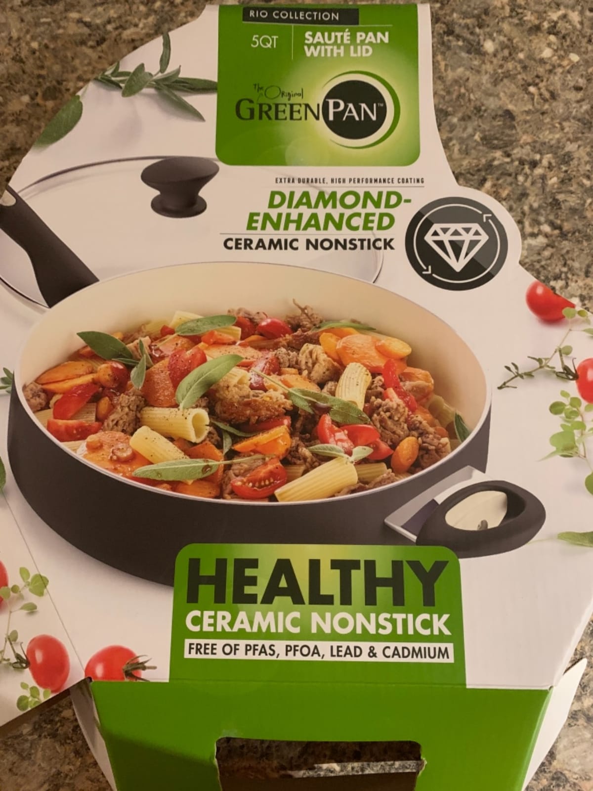 GreenPan Rio Healthy Ceramic Nonstick 5QT Saute Pan Jumbo Cooker with Helper Handle and Lid, PFAS-Free, Dishwasher Safe, Black customer photo 2