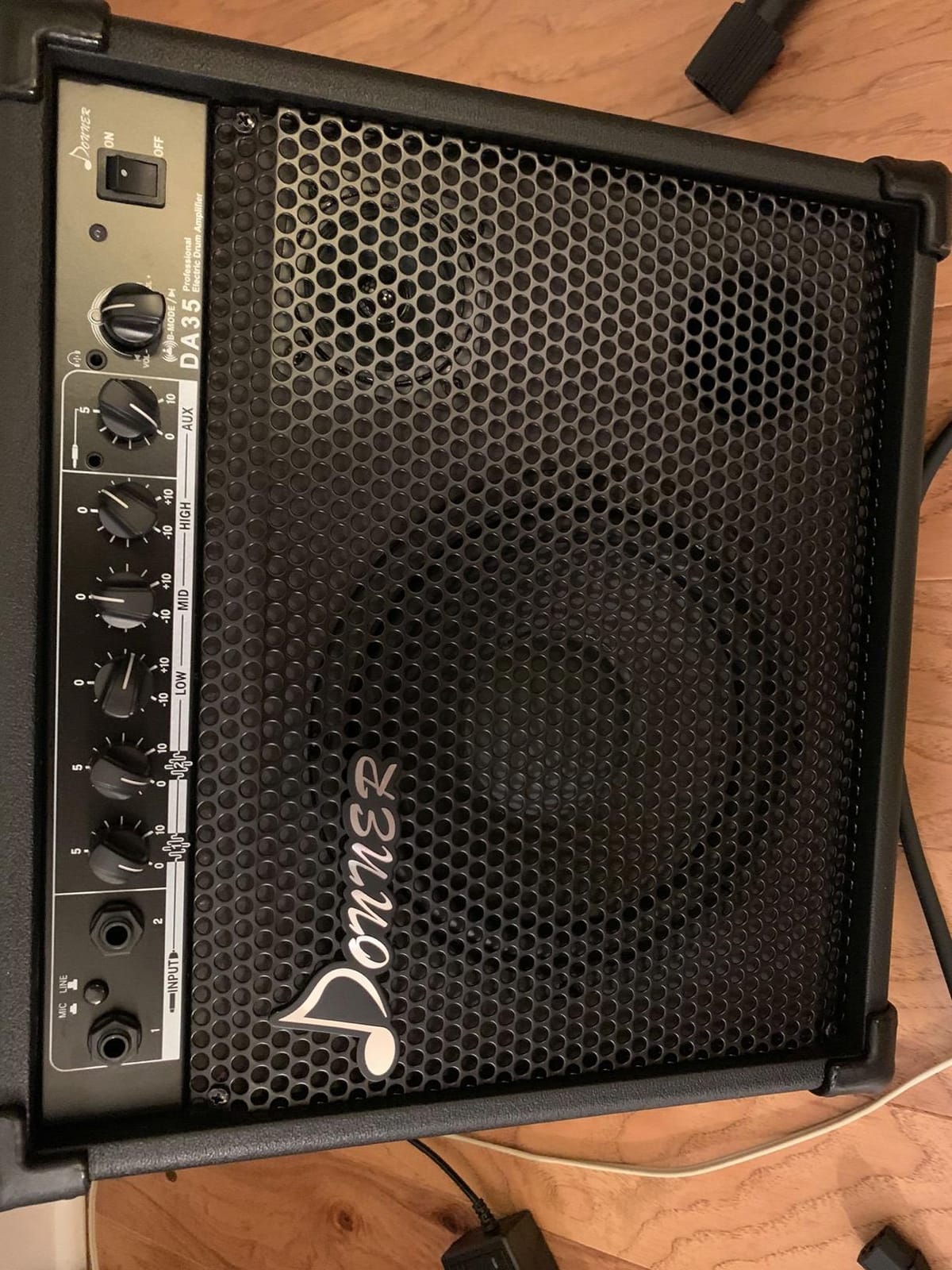 Donner 35-Watt Electronic Drum Amplifier DA-35, 2x8 Speakers, 2-Channel, 3-Band EQ, DI Out, Wireless Audio, Black, Compatible with Electronic Drum & Keyboard, Digital Modeling Amplifier customer photo 2
