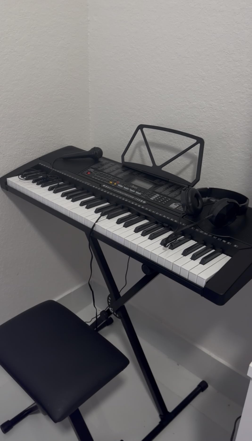 JIKADA 61 Key Portable Electronic Keyboard Piano,3 Teaching Modes customer photo 1