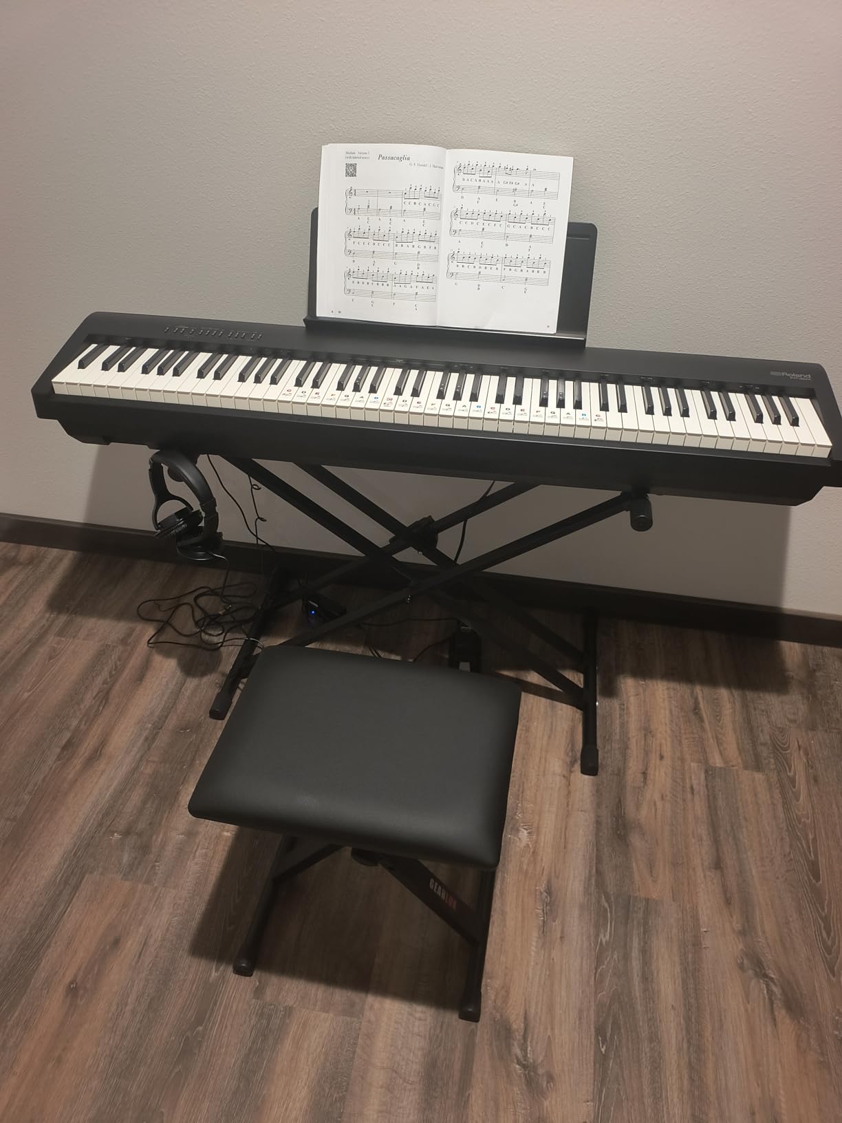 Roland FP-40 88-Key Digital Piano - Black customer photo 2