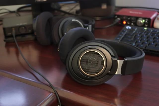 PHILIPS Over The Ear Studio Headphones for Recording Open Back Gaming Headset with Microphone Studio Monitor Headphones for PC DJ Music Piano Guitar with Detachable Mic and Audio Jack SHP9600MB customer photo 2