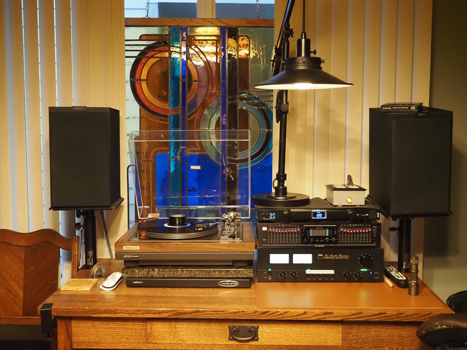 Vondynote Pair of Studio Monitor Stands Desk Clamp Speaker Stands 12°Tilt customer photo 1