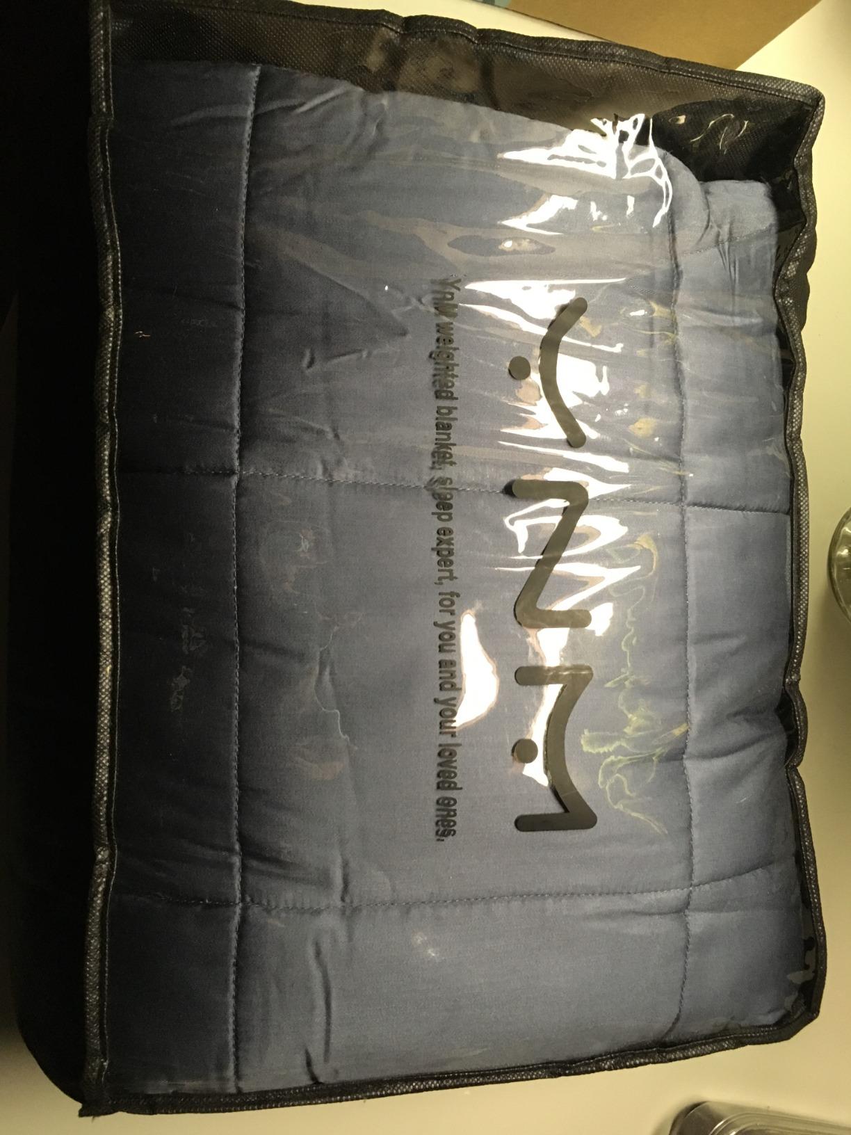 YnM Cooling Weighted Blanket for Adults, 20lbs Heavy Bed Throw for One Person of 190lbs, Perfect for Hot Sleepers or Warm Climates with Cooling Rayon/Glass Beads(60x80 Inches,Queen Bed, Blue Grey) customer photo 2
