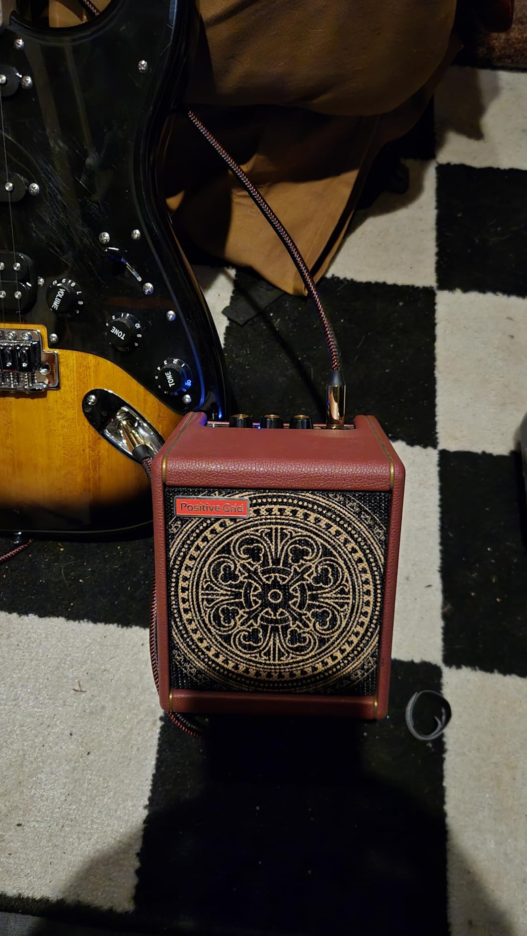 Positive Grid Spark MINI 10W Portable Smart Guitar Amp & Speaker (Black) customer photo 2