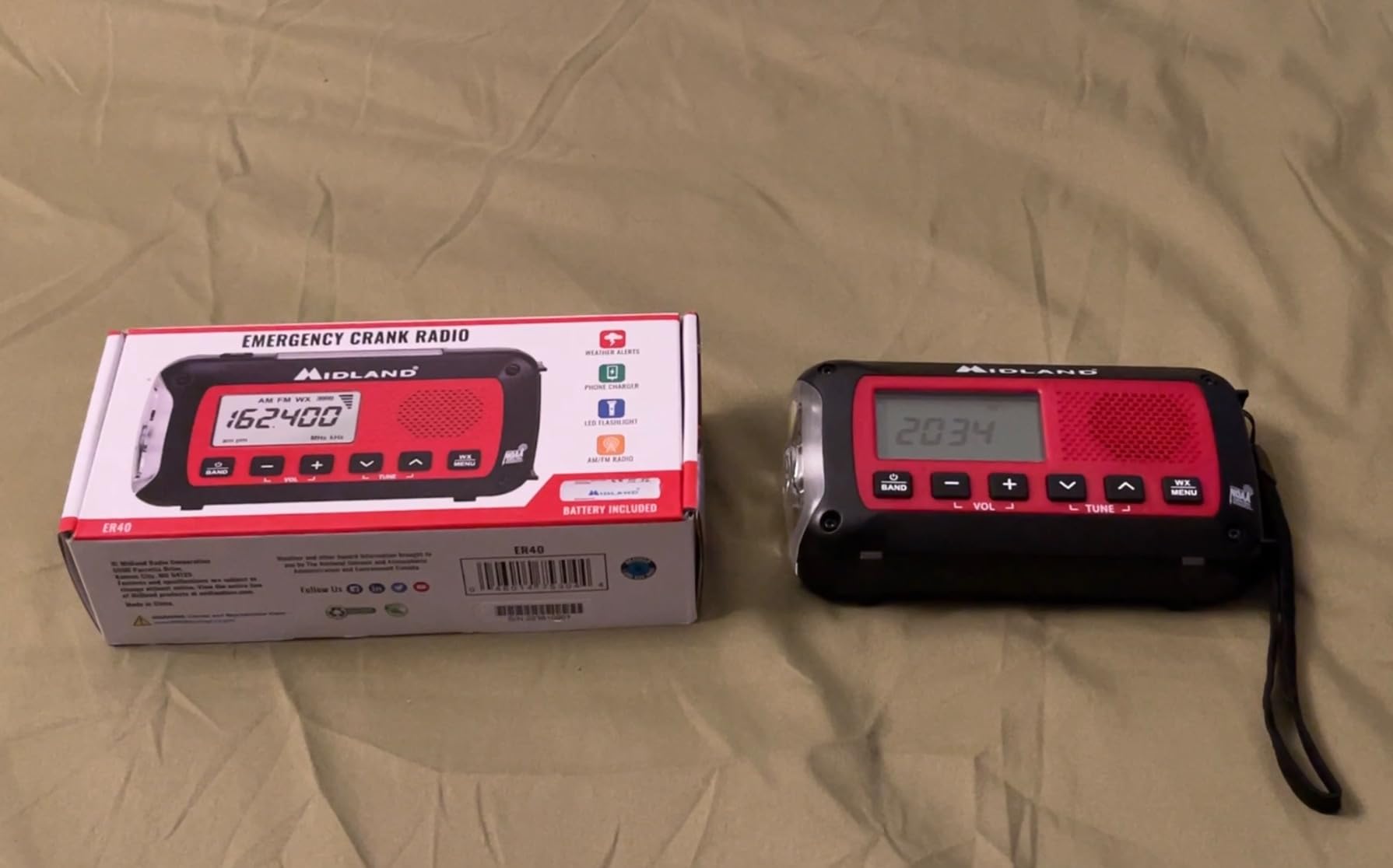 Midland ER40 Emergency Crank Weather Alert Radio with Flashlight customer photo 2