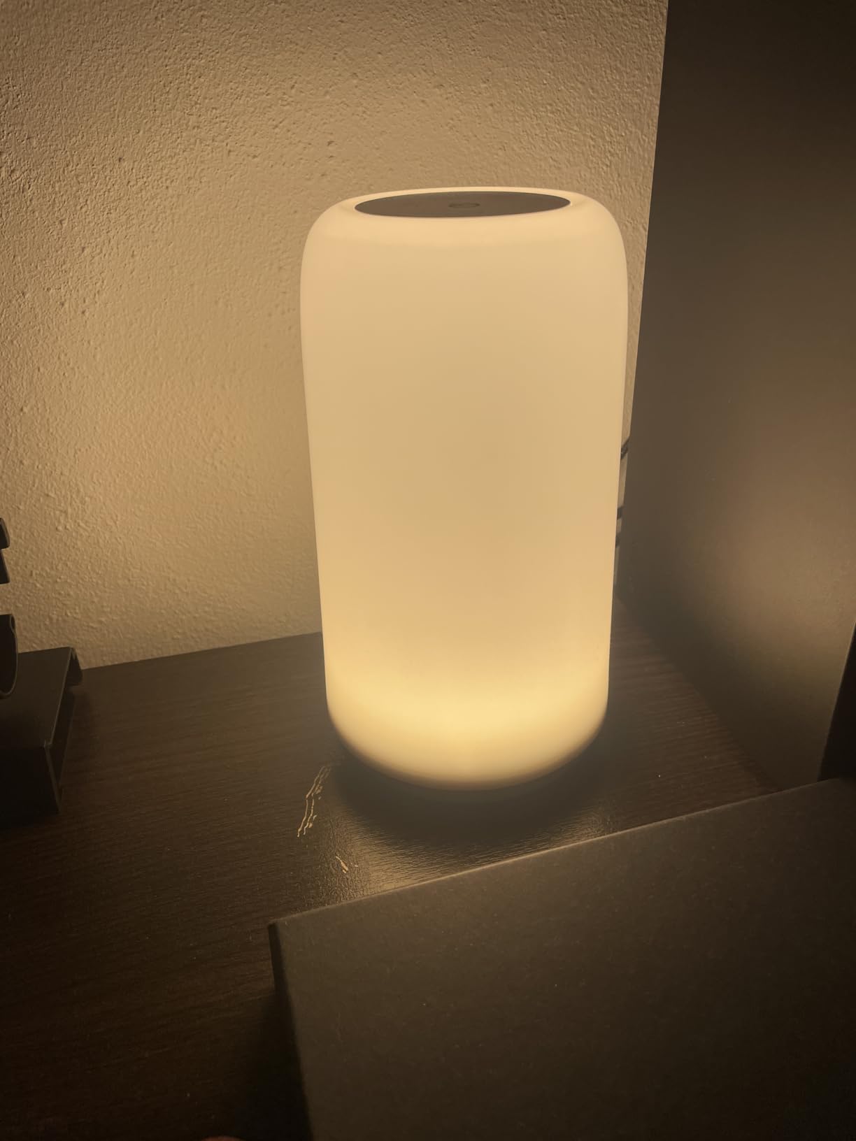 ROOTRO Table Lamp, [Advanced] Bedside Touch Control Lamp for Bedroom 3 Level Dimmable Warm White Lights with 256 RGB Color Mode Modern Deisgn Smart Nightstand Desktop LED Lamps Portable for Read customer photo 2