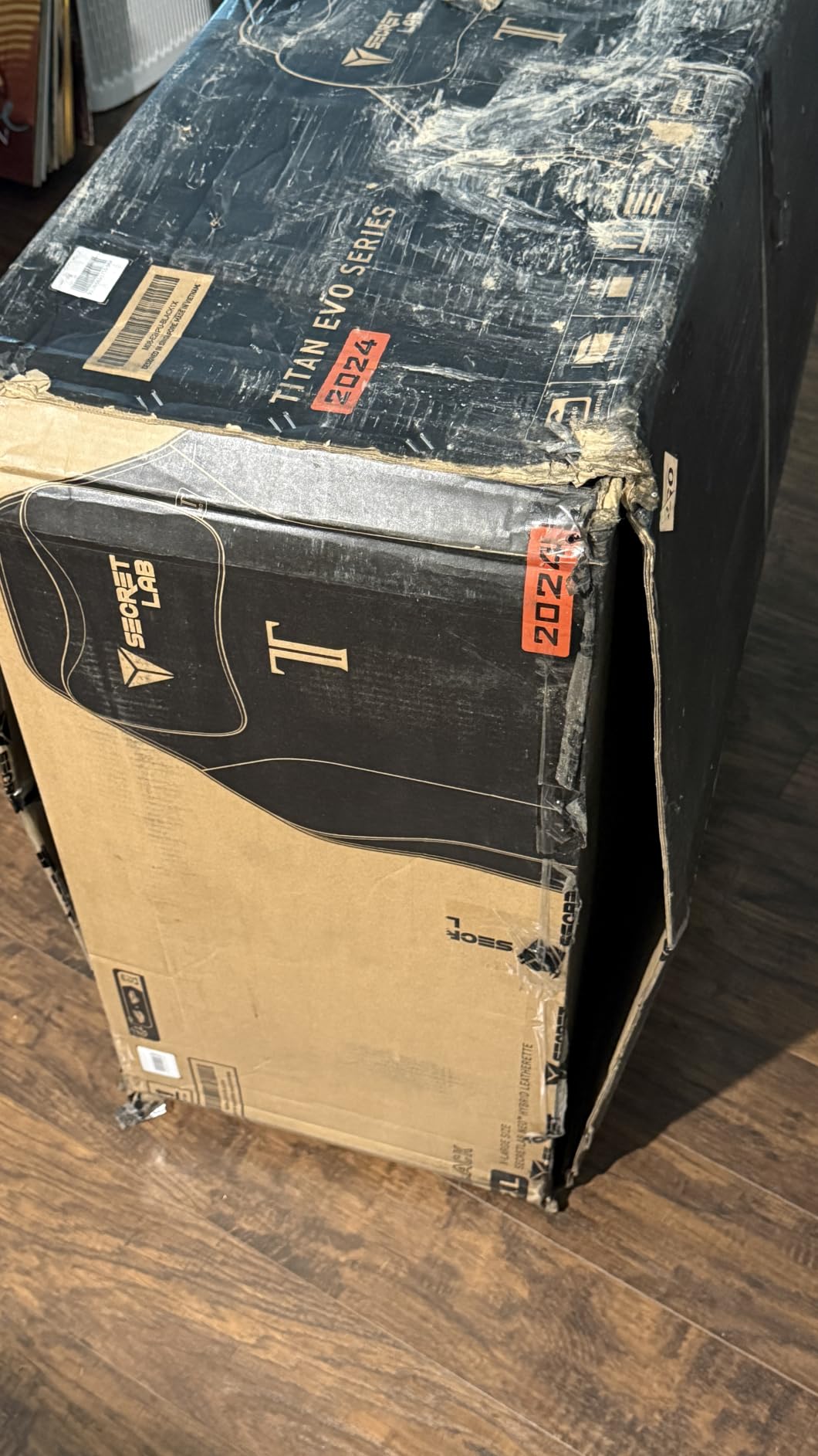 Secretlab Titan Evo Stealth Gaming Chair - Small, Leatherette, Black customer photo 2