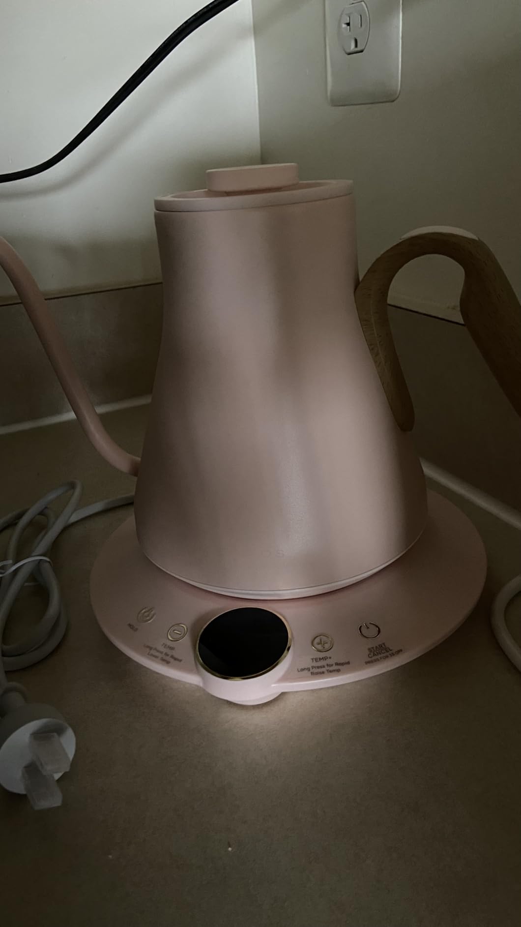 INTASTING Gooseneck Electric Kettle with ±1℉ Temperature Control 0.9 Liter customer photo 1