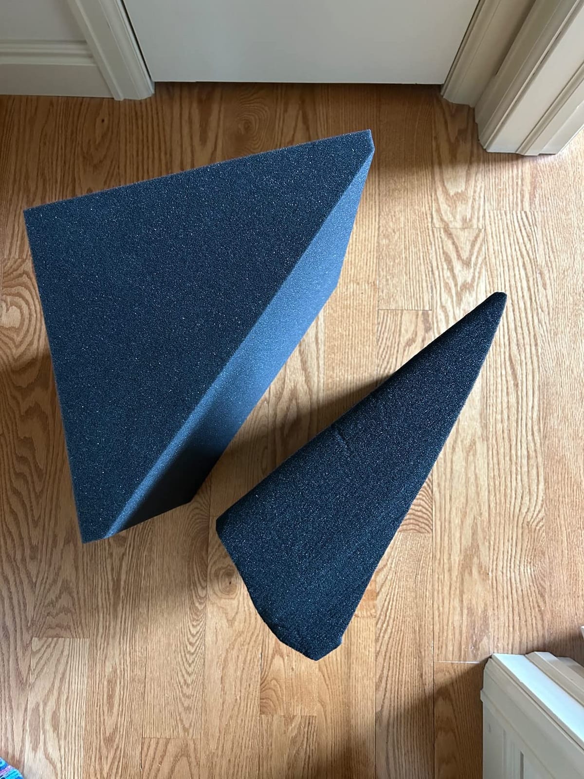 Foroomaco Delta Bass Traps, 16.5 x 15.8 x 12 in, for Wall Corners, 2-Pack customer photo 1