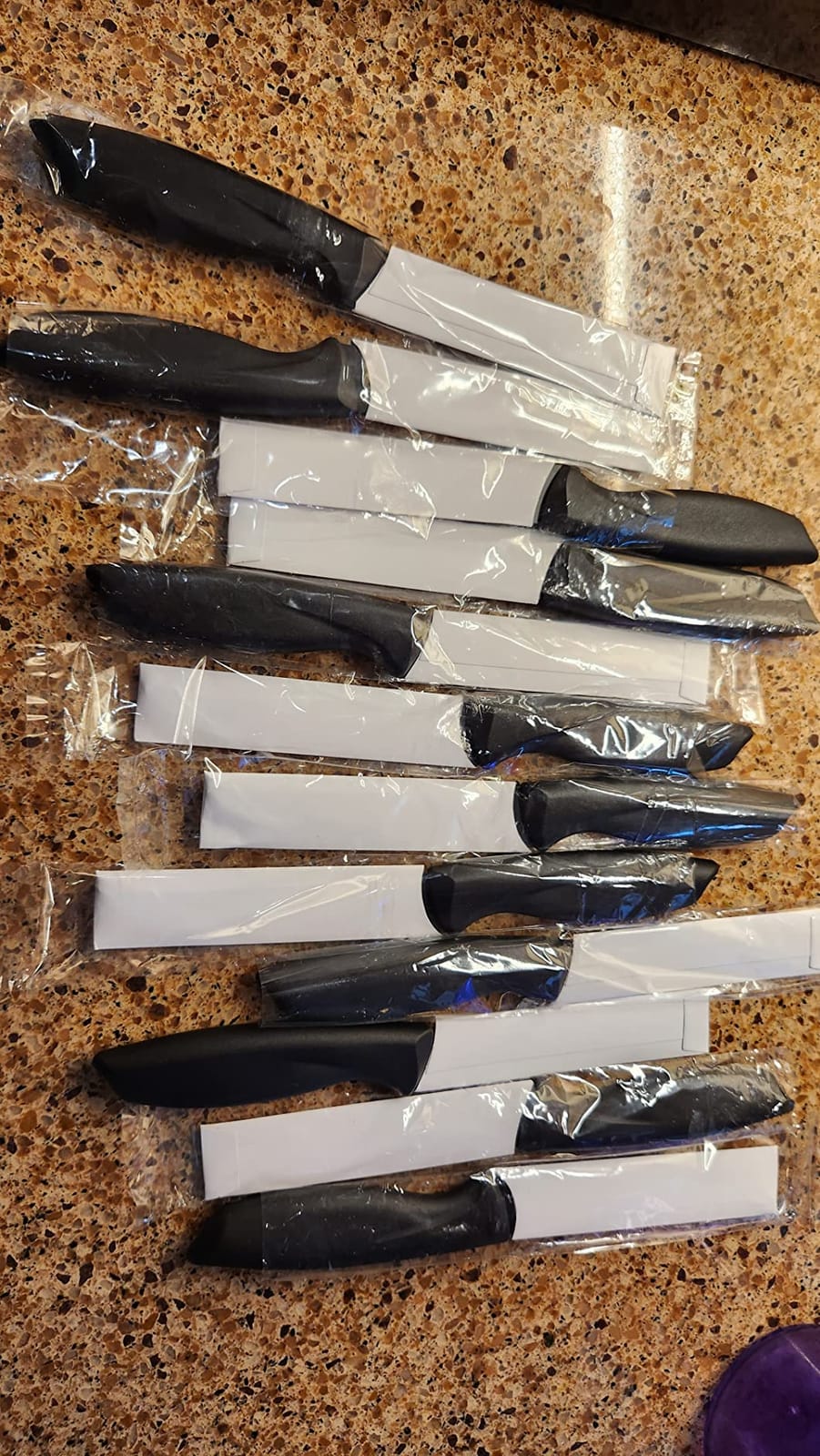 Home Hero Steak Knife Set - Nonstick Serrated Steak Knives - Stainless-Steel Kitchen Knife Set - Ergonomic TPR Handles for Precision Meat Carver - 6-Pc Set, Black customer photo 2