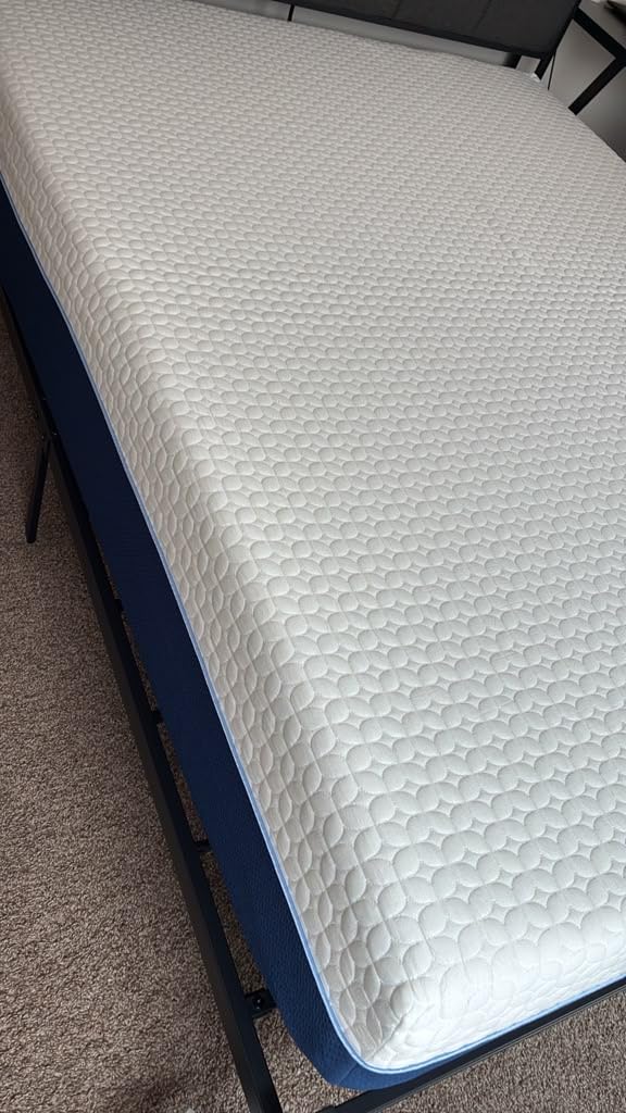Gelsea 6 Inch Twin Size Mattress for Kids, Gel Cooling Memory Foam Mattress in A Box, Medium Firm Feel for Back Pain Relief, CertiPUR US Certified customer photo 1