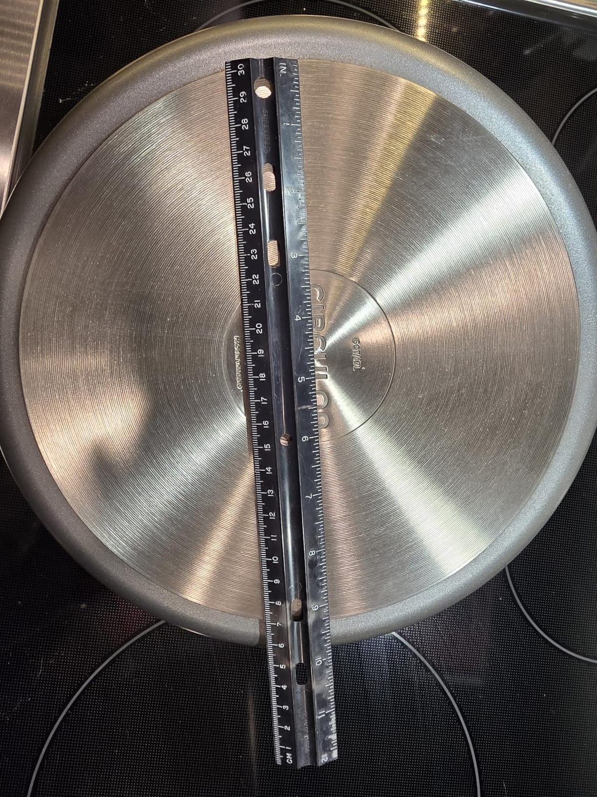 Circulon A1 Series Nonstick Induction Sauté Pan with Lid, 5-Quart, Graphite customer photo 2