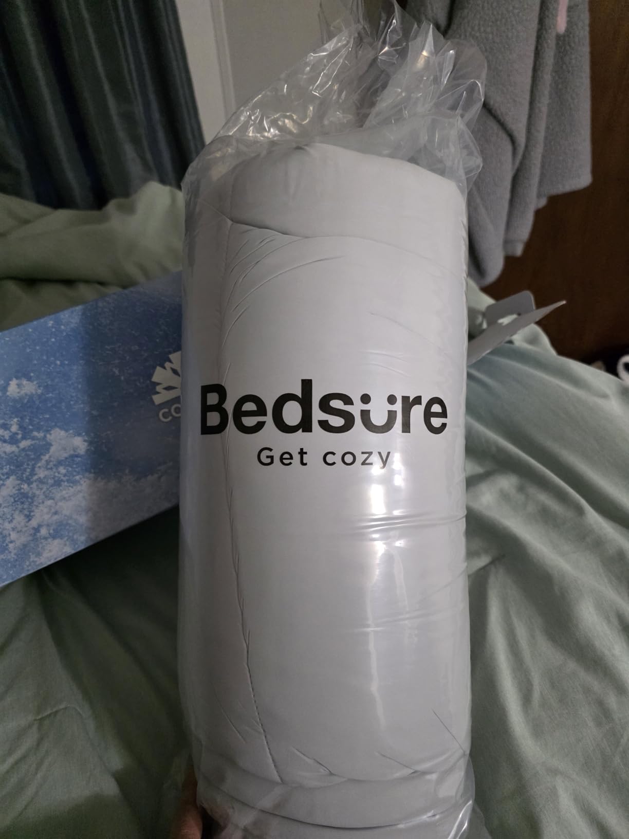 Bedsure Cooling Comforter Blankets for Hot Sleepers, All Season, Queen customer photo 2
