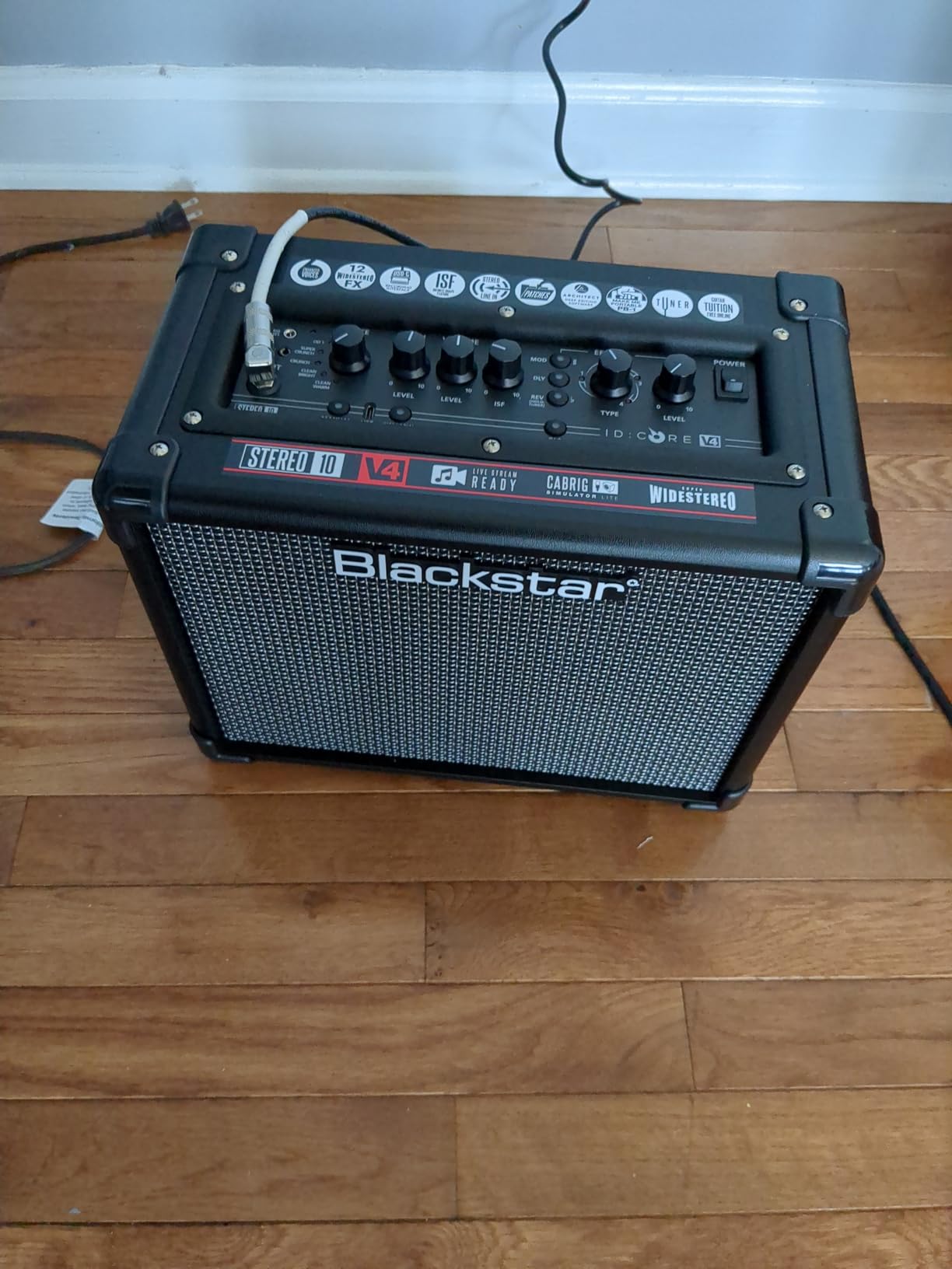 Blackstar ID: Core V4 Stereo 10, 10 watt 2x3 inch Digital Combo Amp w/ customer photo 1
