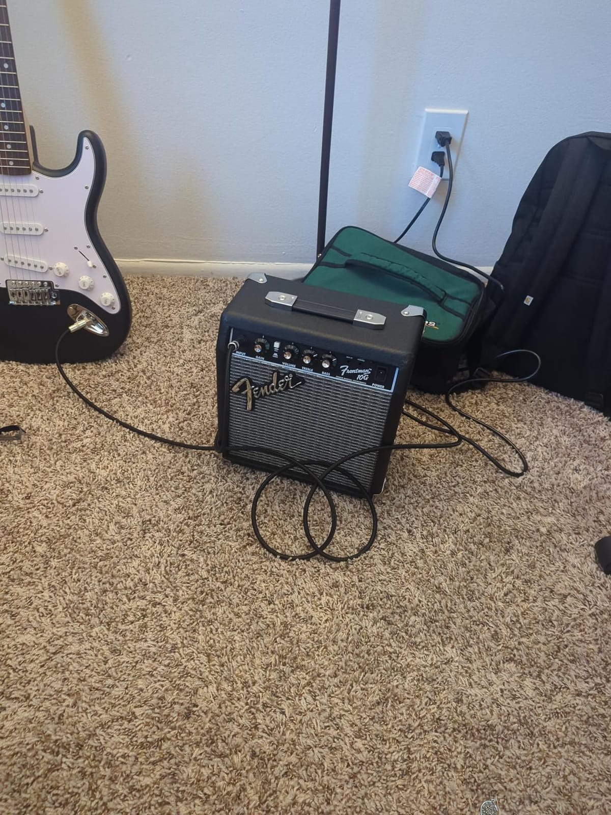 Fender Squier Stratocaster Beginner Electric Guitar, Matte Black customer photo 2