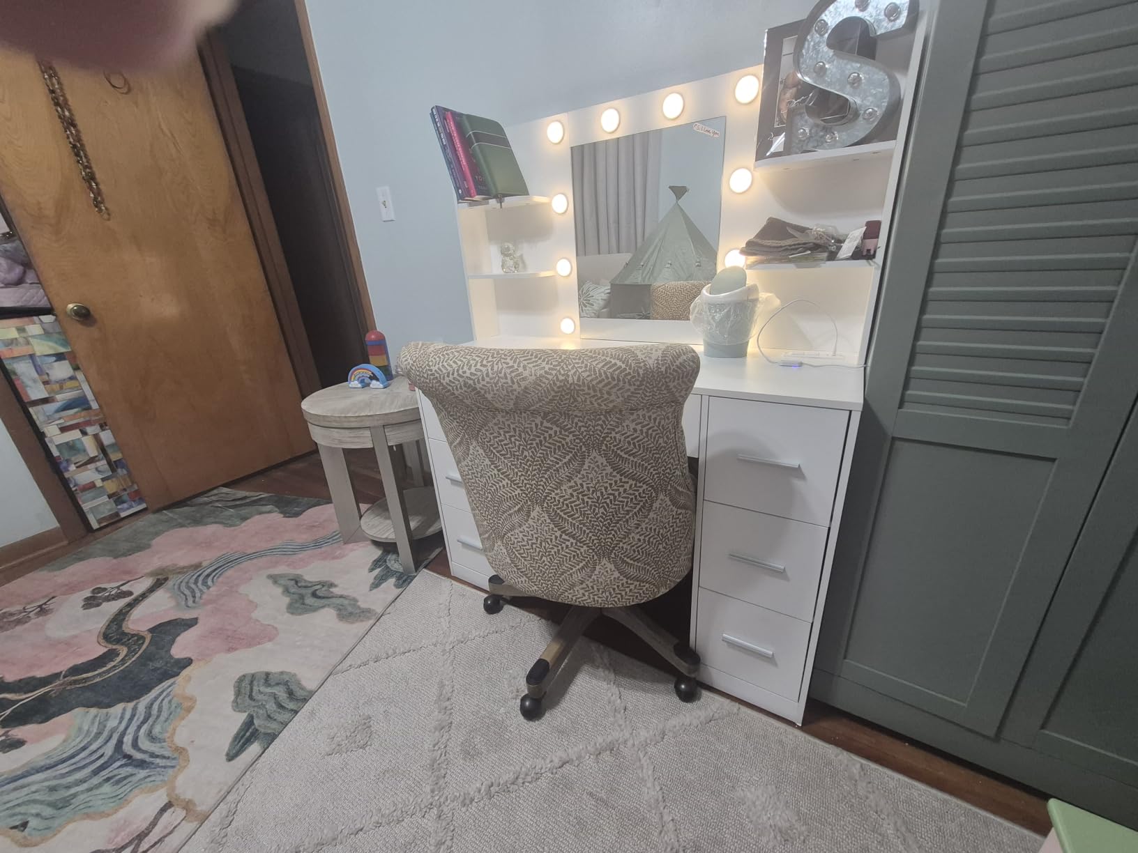 YESHOMY Vanity Desk with Mirror, Outlet, 10 Lights & 7 Drawers,Pure White customer photo 1