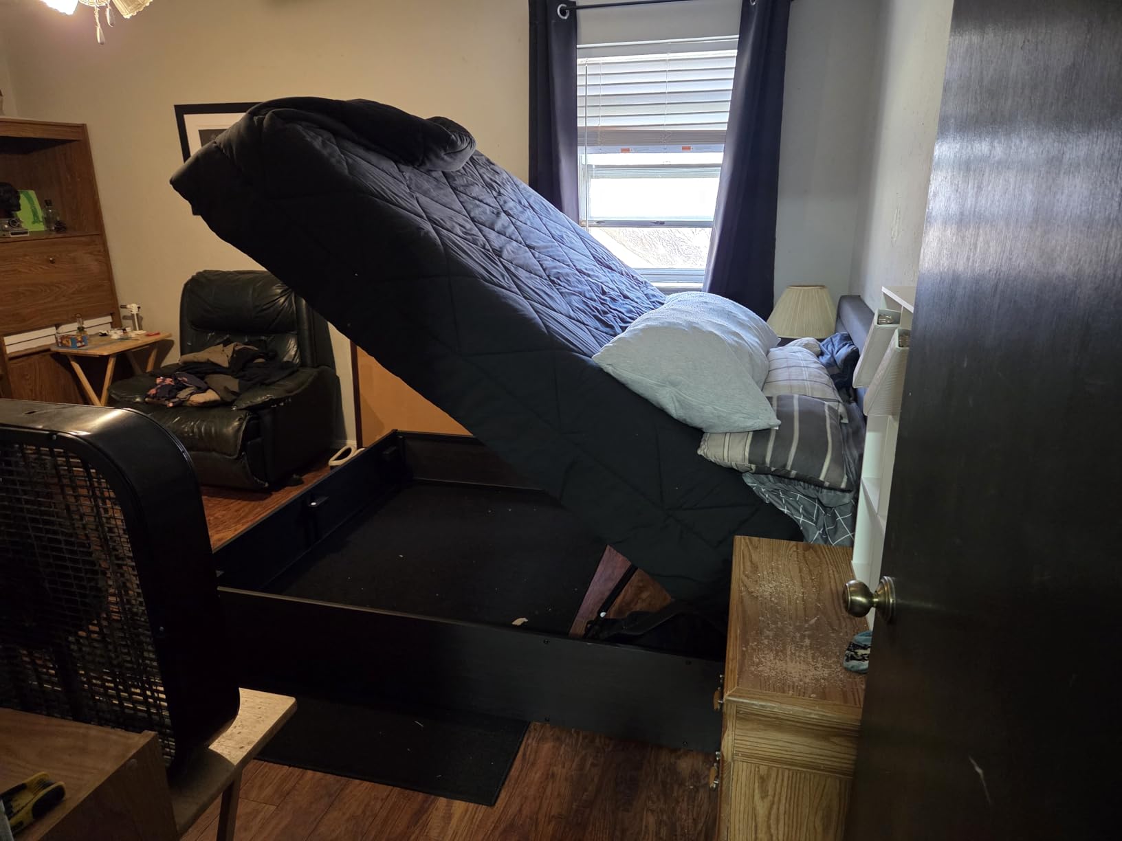 LUXOAK Queen Size Bed Frame with Lift Up Storage, Black customer photo 2