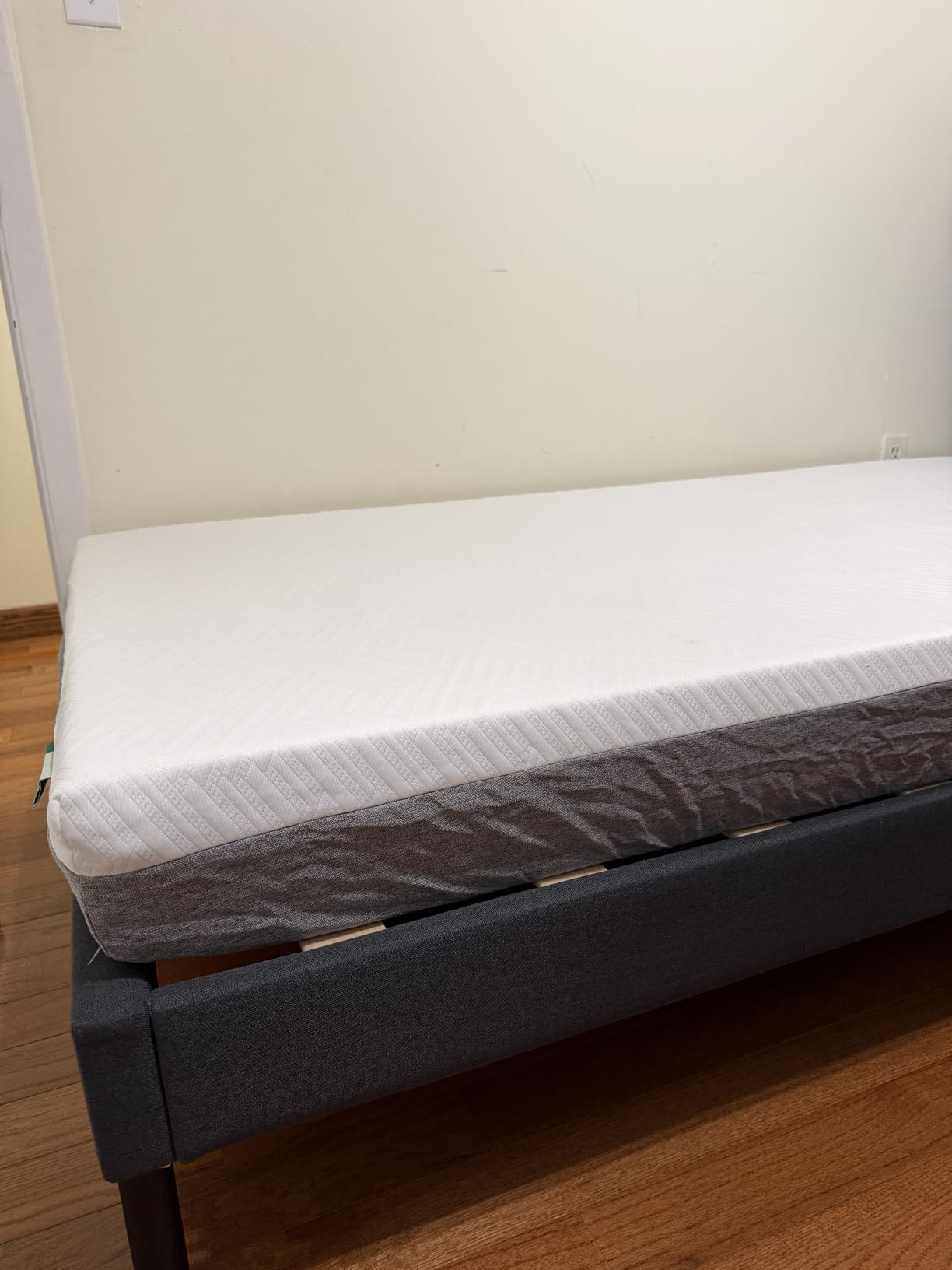 Novilla Bliss Mattress Full, 8 Inch Gel Full Size Memory Foam Mattress customer photo 1