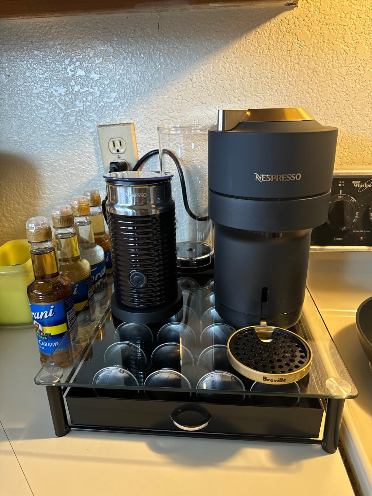 Nespresso Vertuo Pop+ Deluxe Coffee Machine with Frother, Matte Black Gold customer photo 2