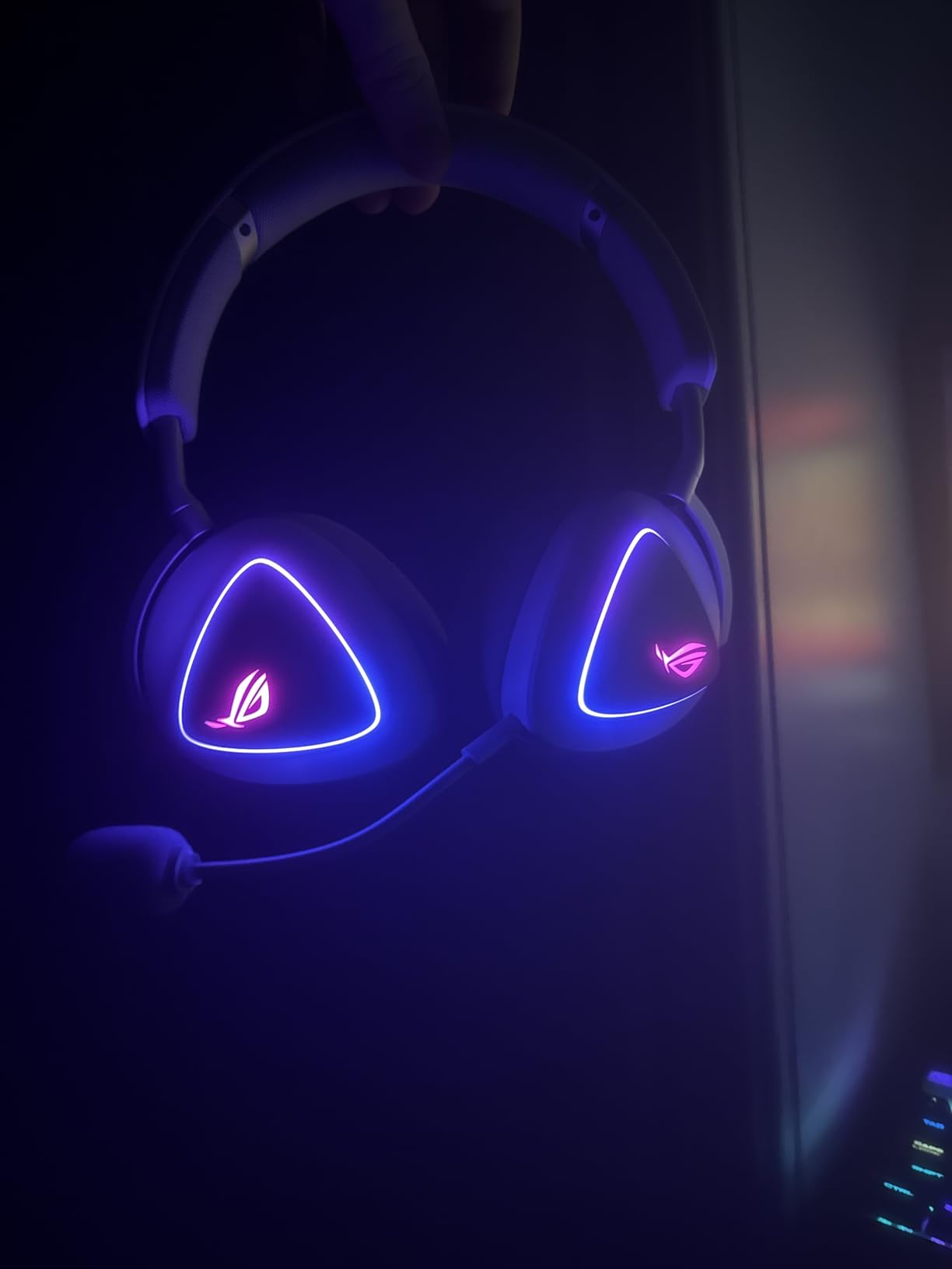 ASUS ROG Delta II Wireless Gaming Headset with Detachable Mic – Black customer photo 1