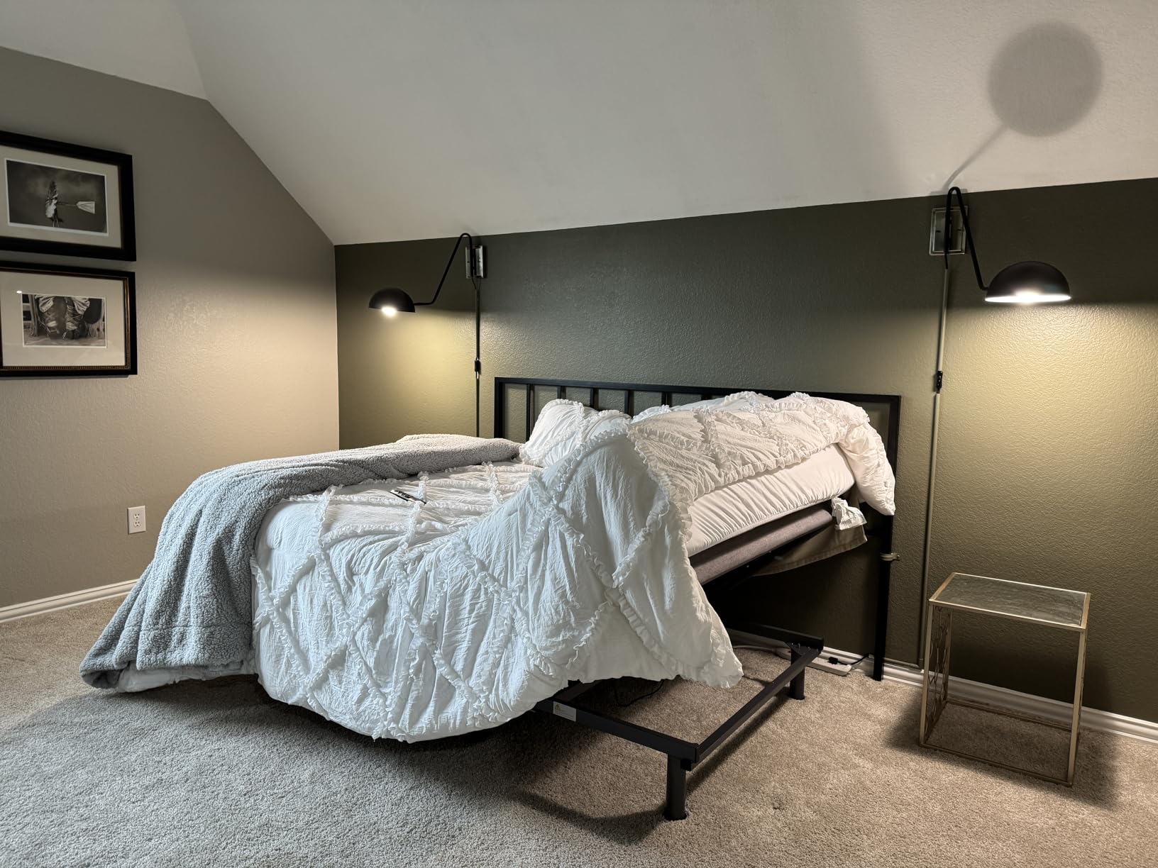 Queen Adjustable Bed Base Frame, Massage & Wireless Remote, Dual USB Ports,Ergonomic Upholstered Bed Frame, Lift Motor, Under Bed Lighting, Independent Head and Foot Tilt customer photo 2