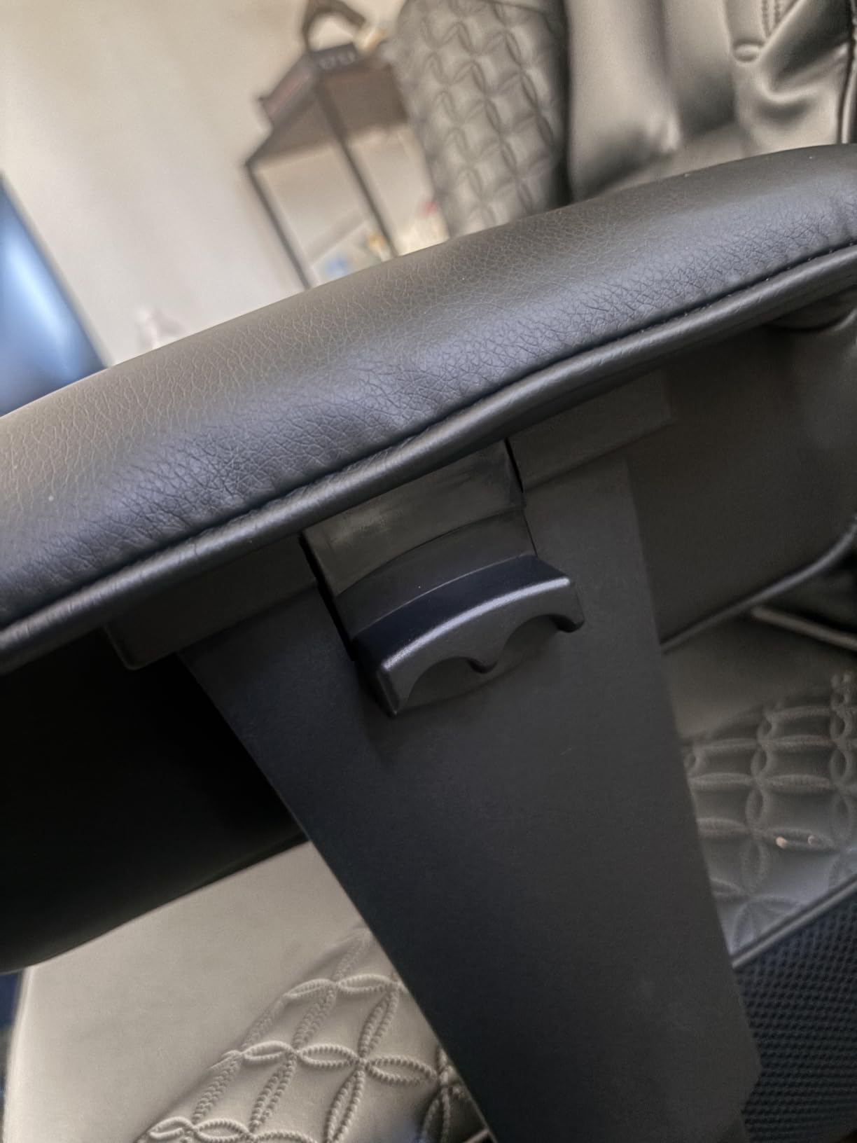 COMHOMA Big and Tall Office Chair Heavy Duty Wide Ergonomic Gaming Chair with Deluxe Embossing Designed Leather with Foot Rest, 145°Reclining Adjustable Armrests Pocket Spring Back Support and Pillow customer photo 2