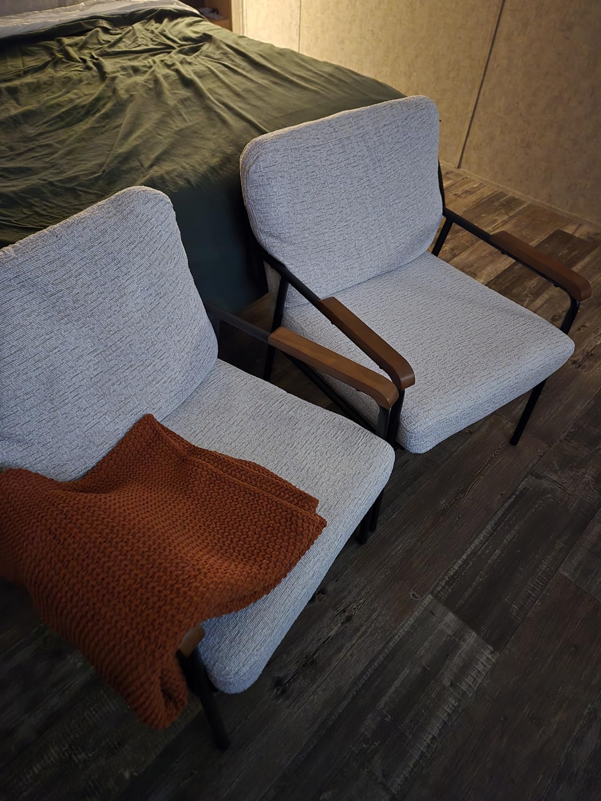 VINGLI Mid-Century Modern Accent Armchiar for Small Space, Small Comfy Upholstered Leisure Reading Chair with Wood Armrest for Bedroom, Living Room, Waiting Room, Linen Grey customer photo 1