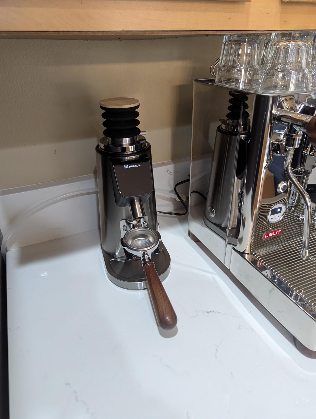 MOKKOM 64mm Flat Burr Coffee Grinder, Espresso Grinder,100 Grind Settings customer photo 2