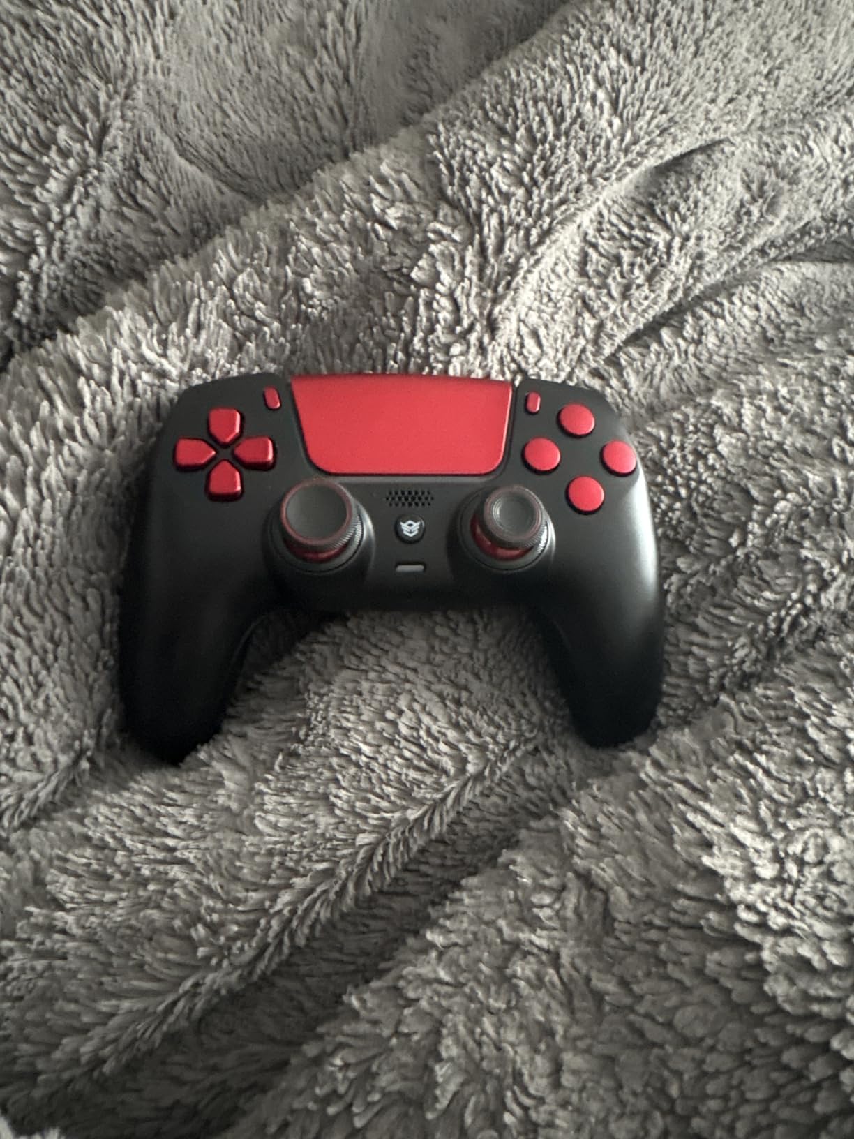 HEXGAMING RIVAL Wireless Controller Compatible with ps5, Black Red customer photo 1