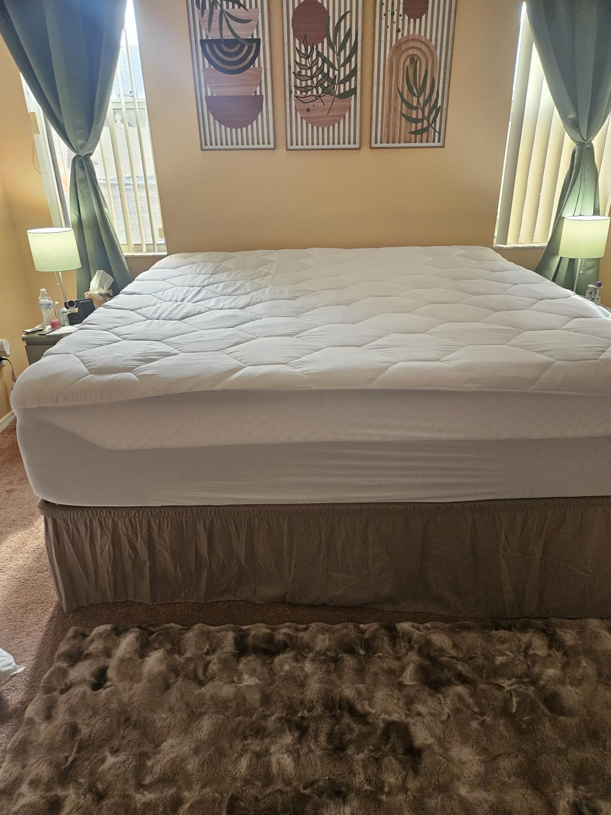 Favorland Mattress Topper Queen Size - Cooling Extra Thick Breathable Viscose Made from Bamboo Mattress pad - Soft Quilted Fitted Mattress Cover with 900 GSM Down Alternative Fill (8-21”Deep Pocket) customer photo 2