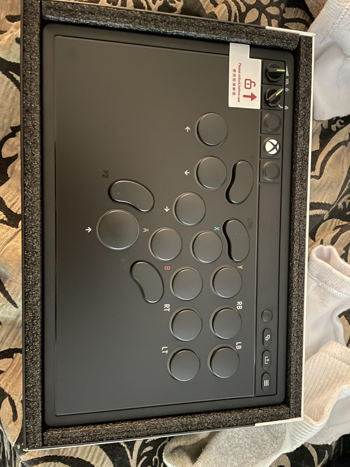 8BitDo All-Button Arcade Controller for Xbox Series X|S, Xbox One & PC customer photo 2