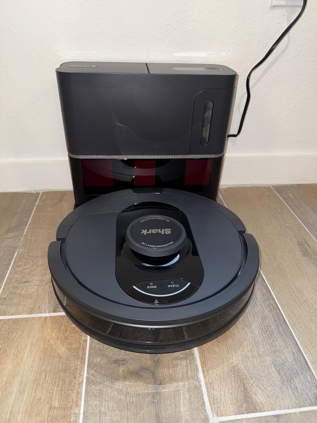 Shark Stratos 2-in-1 Robot Vacuum & Mop, White, AV2700ZE customer photo 2
