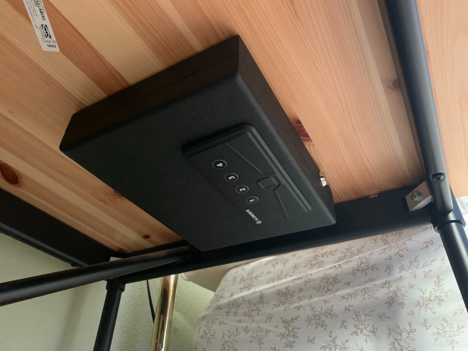 XDeer Biometric Gun Safe for Handgun, Slider Bedside Handgun Safe customer photo 1