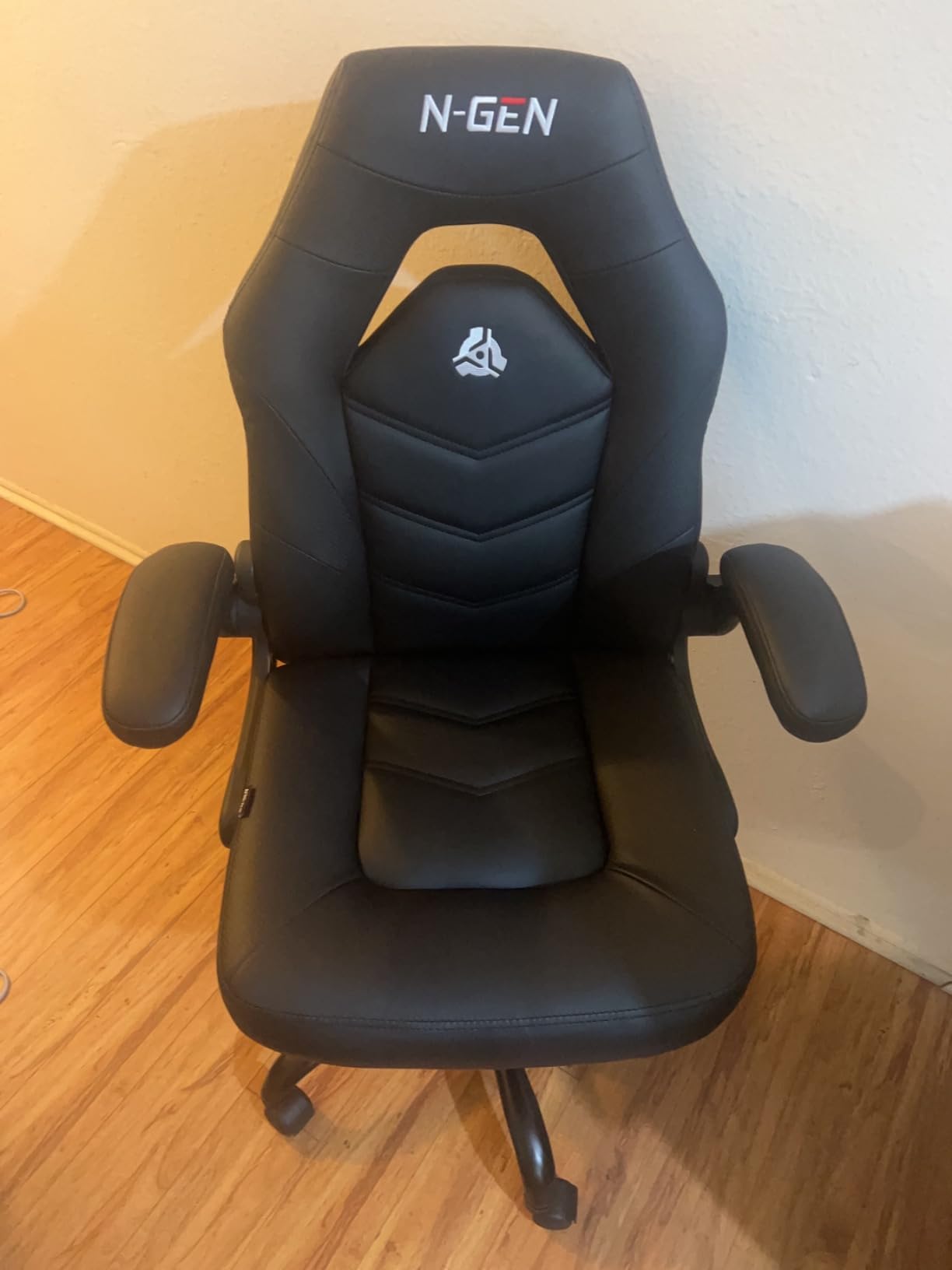 N-GEN Gaming Gaming Chair, Lumbar, PU Leather, Flip-Up Arms, Jet Black customer photo 1