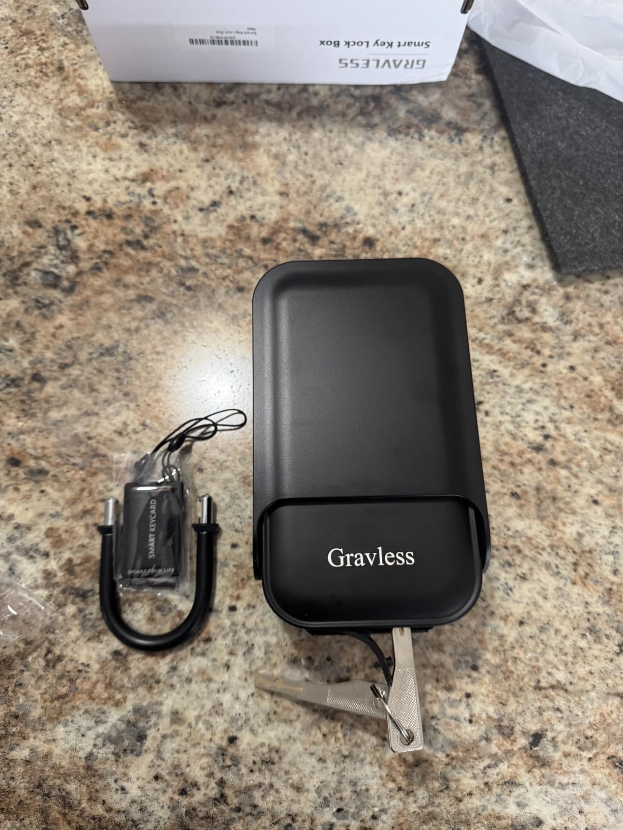Smart Key Lock Box with Fingerprint, Lock Box for Keys with Code for outside, Combination Lockbox, Key Box Wall Mount, 5 Ways to Unlock IP65 Waterproof customer photo 1