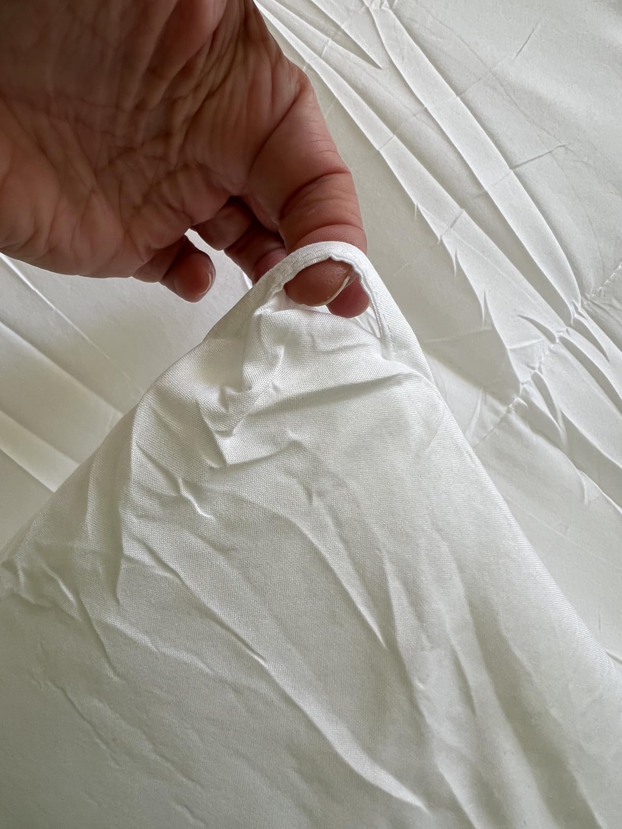 CozyLux Queen Size Duvet Insert, 300GSM Down Alternative Comforter, White customer photo 1