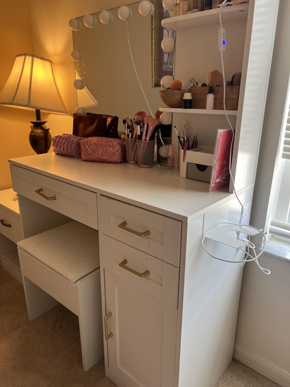 HUAHUU Vanity Desk with Mirror and Lights 3 Colors, 43.3